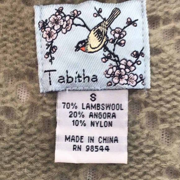 Beautiful long sleeve green cardigan. - Picture 6 of 10